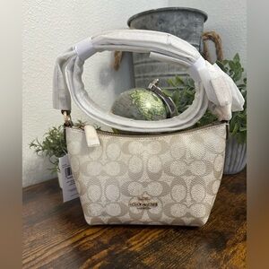 Coach Cream Shoulder Bag with matching Wristlet NWT
